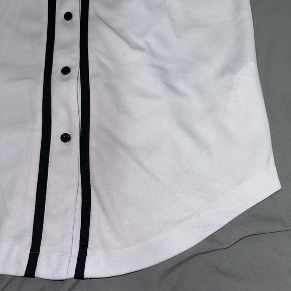 Button-down Oversized Jersey - US S - Unisex - Black - White - Forever 21 - Picture 3 of 11